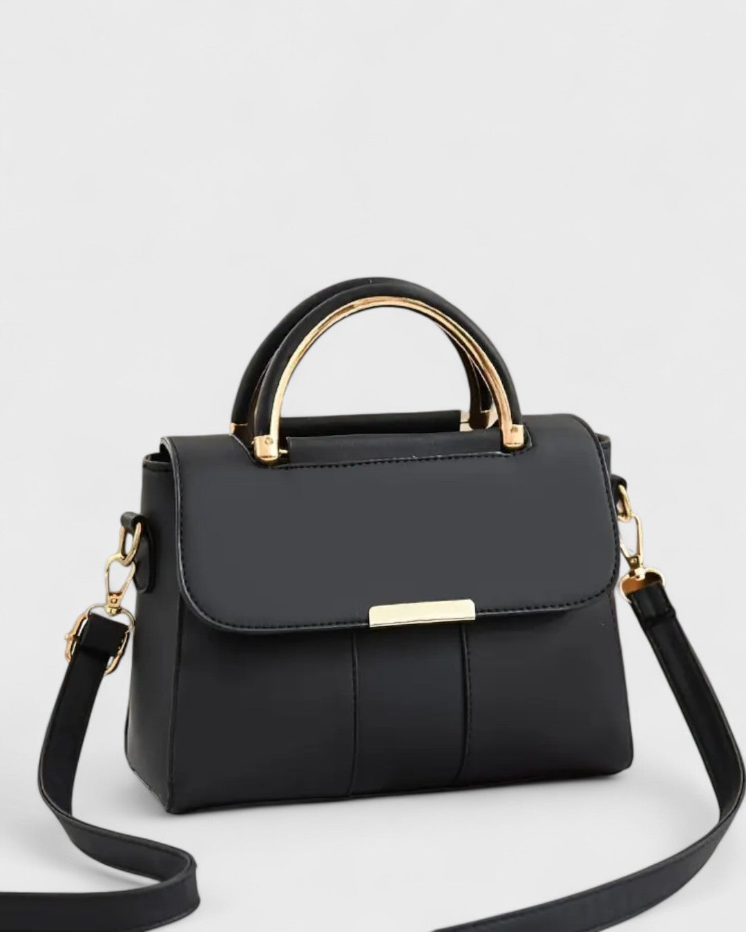 Sac à main raffiné avec poignée dorée