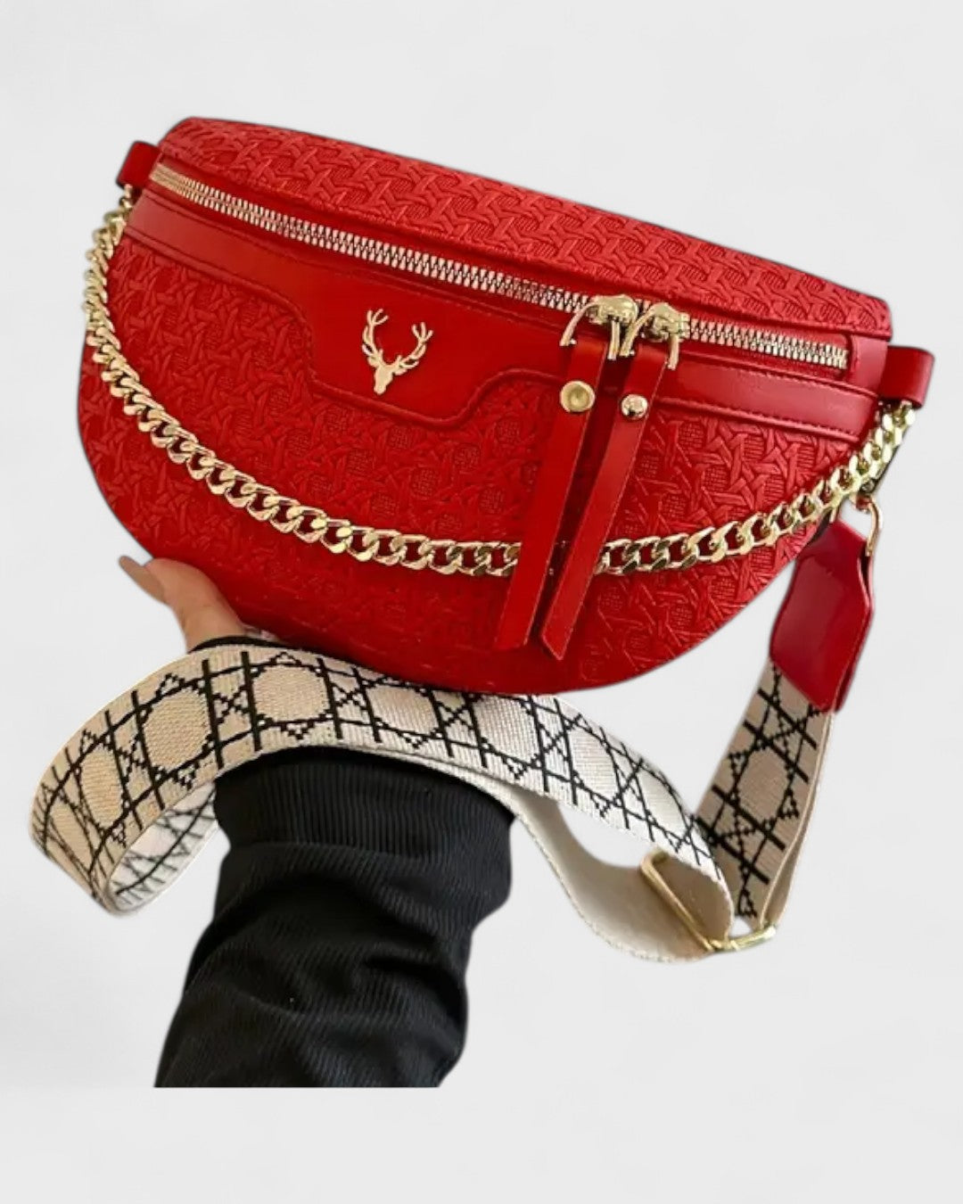 Mireille | Sac banane texturé avec chaîne dorée